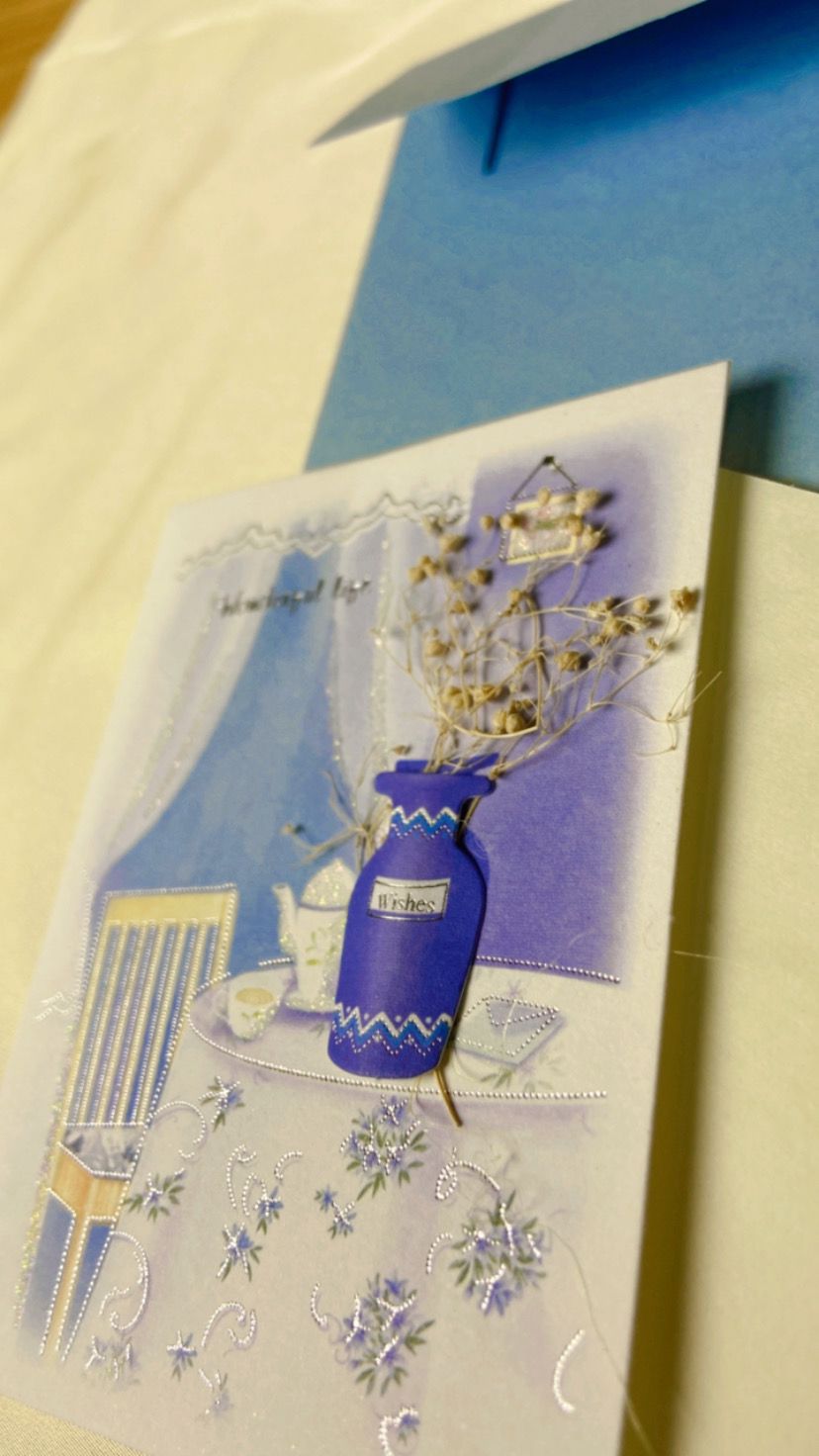 Carte fleurs séchées bleu
