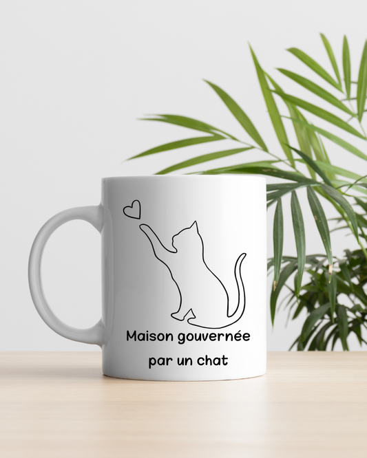 mug maison gouvernée par un chat
