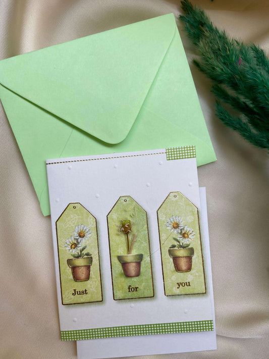 Cadeaux personnalisés : Carte fleurs séchées verte