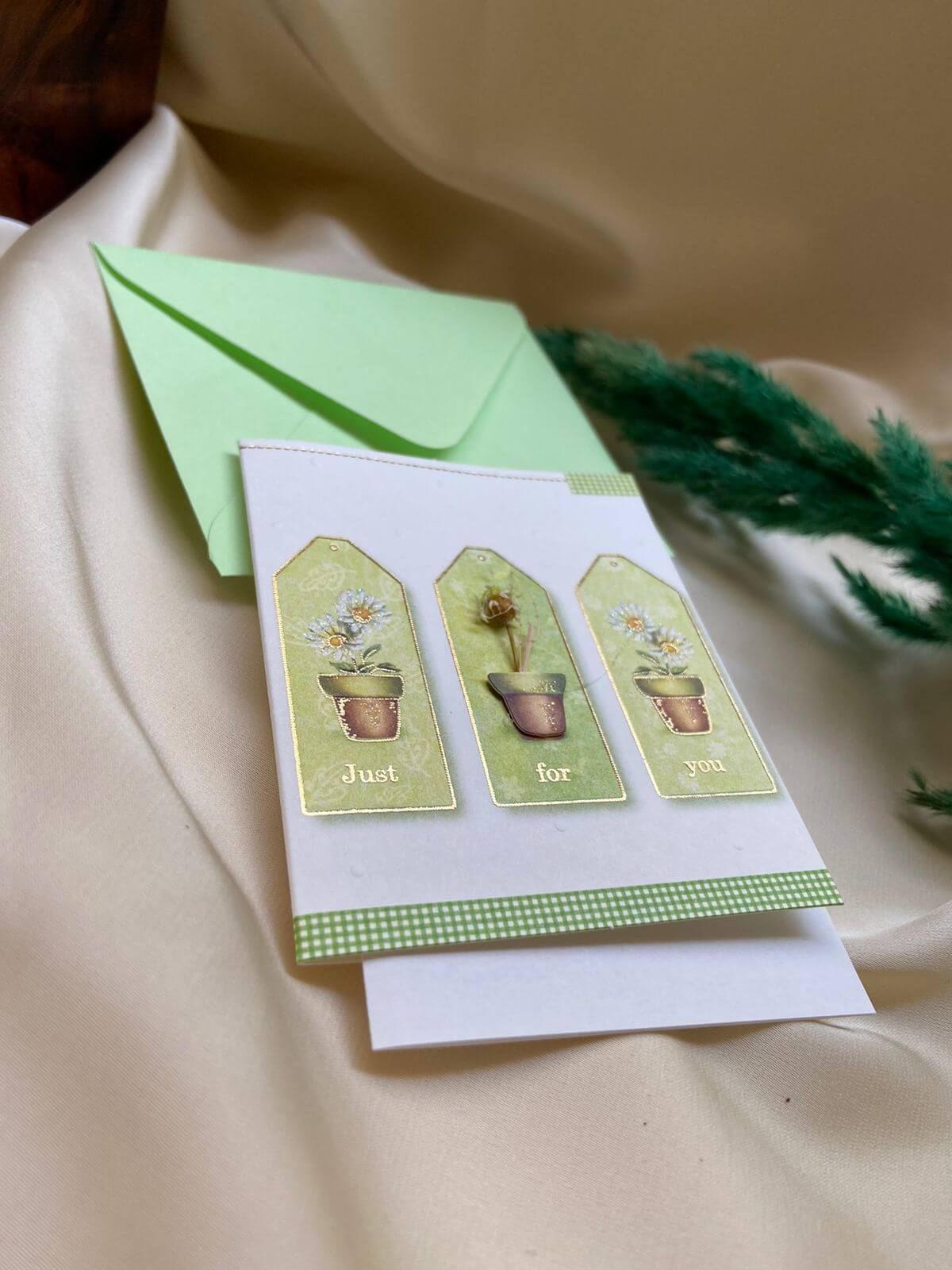 Carte fleurs séchées verte